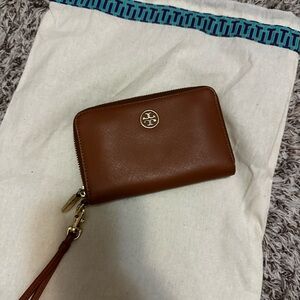 Tory Burch Robinson smart phone Wallet/Wristlet - Cognac